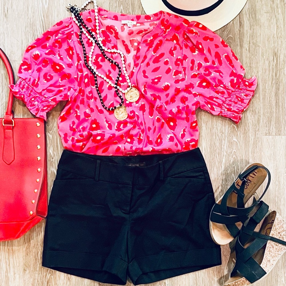 The Limited cuffed short size 12